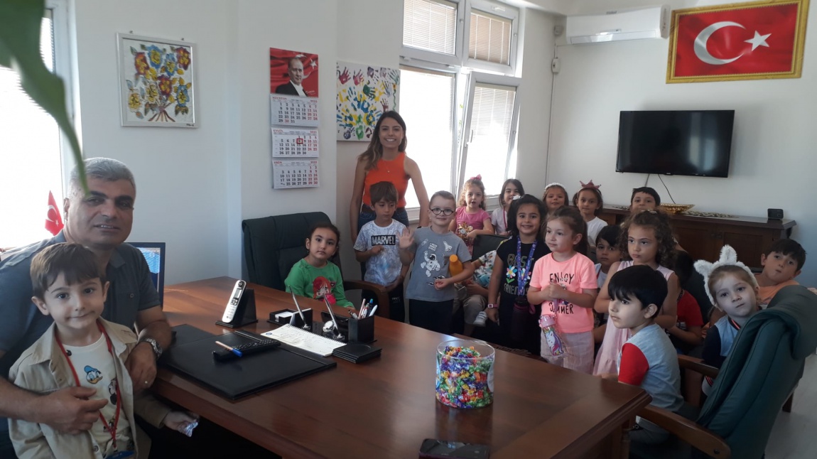 Okulumuz 5 Yaş sınıfı  öğrencileri okul müdürü Bünyamin CAN'ı ziyaret etti.